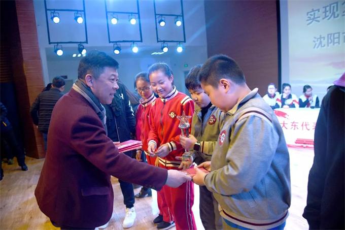 <b>辽宁省国防教育基金会参加2017年 沈阳市中小学生国防知识竞赛决</b>