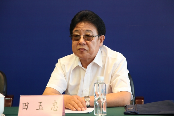 省国防教育基金会副理事长田玉忠