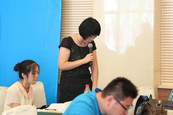 华商晨报记者提问